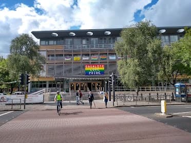 Queen's Students' Union belfast - image 2