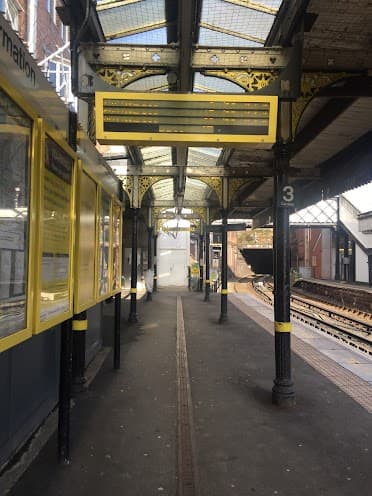 Birkenhead Central liverpool - image 2