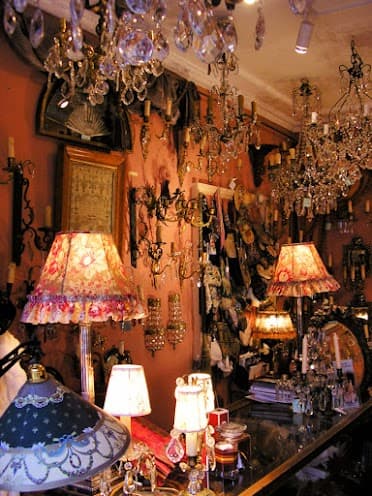 Antique Textiles &amp; Lighting bath - image 7