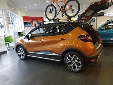 Bristol Street Motors Renault Bradford leeds - image 1