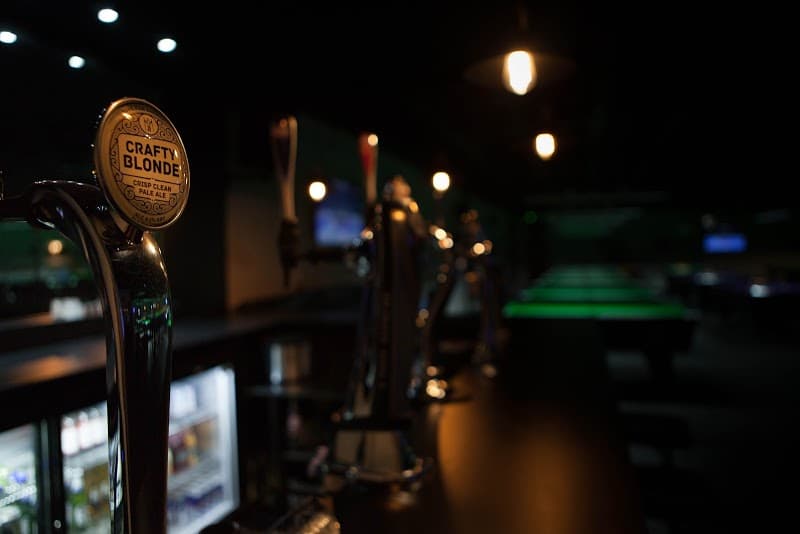 Castle Snooker and Sports Bar - detail 2