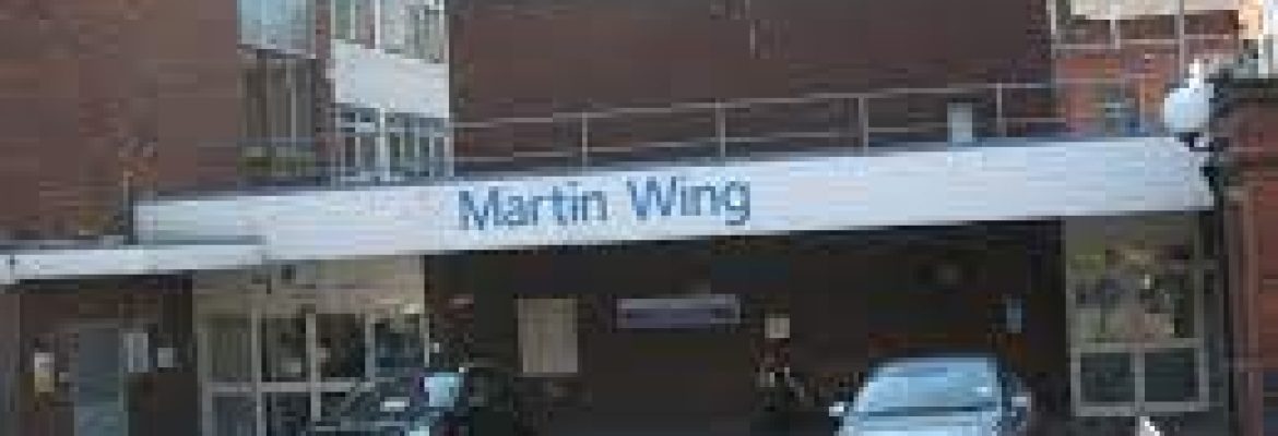 Leeds General Infirmary, Martin Wing Main entrance leeds – Just Visits