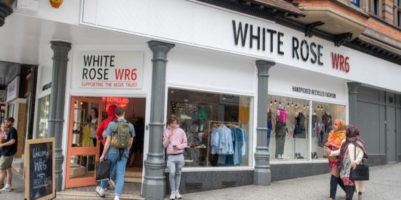 White Rose 1 – Nottingham Charity Shop