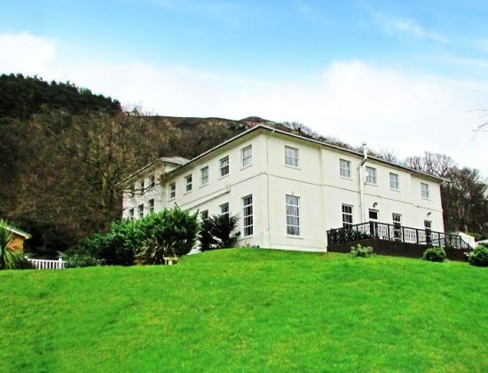 Lyons Pendyffryn Hall Caravan Park & Country Club