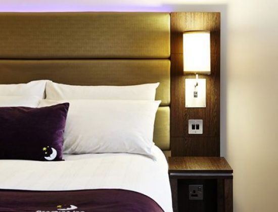 Premier Inn London Kew Bridge hotel