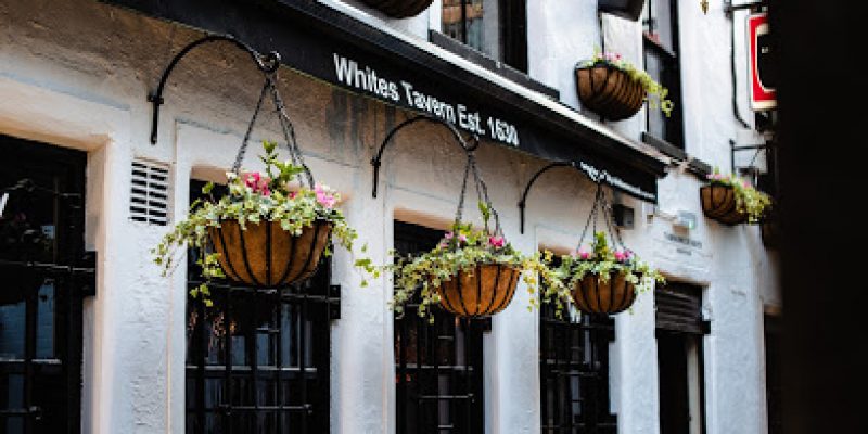 Whites Tavern – (Belfast Pubs | Traditional Irish Pubs Belfast | Pub Grub Belfast)