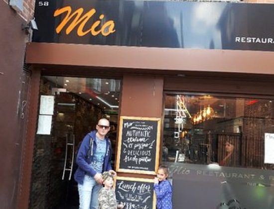 Mio Restaurant bar