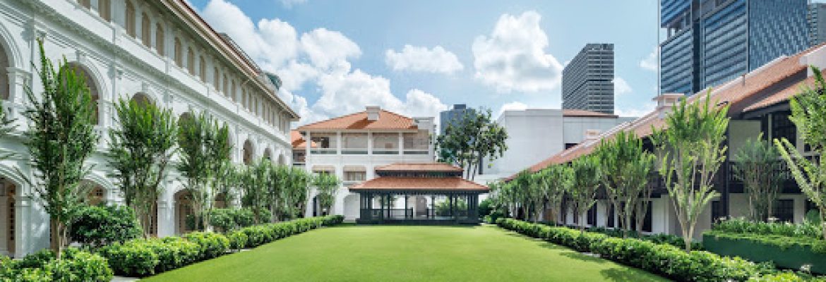 Raffles Singapore – lake district