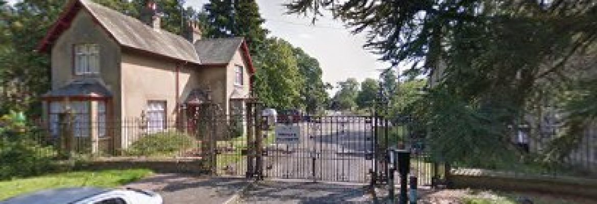 Luton Hoo Hotel Deliveries/Coach Entrance – Luton