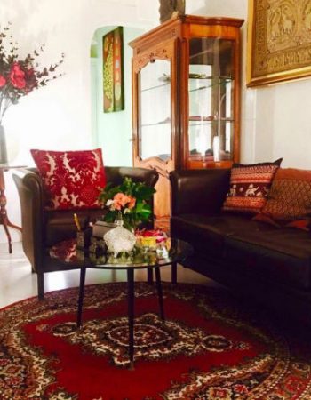 Rosa Thai Ltd