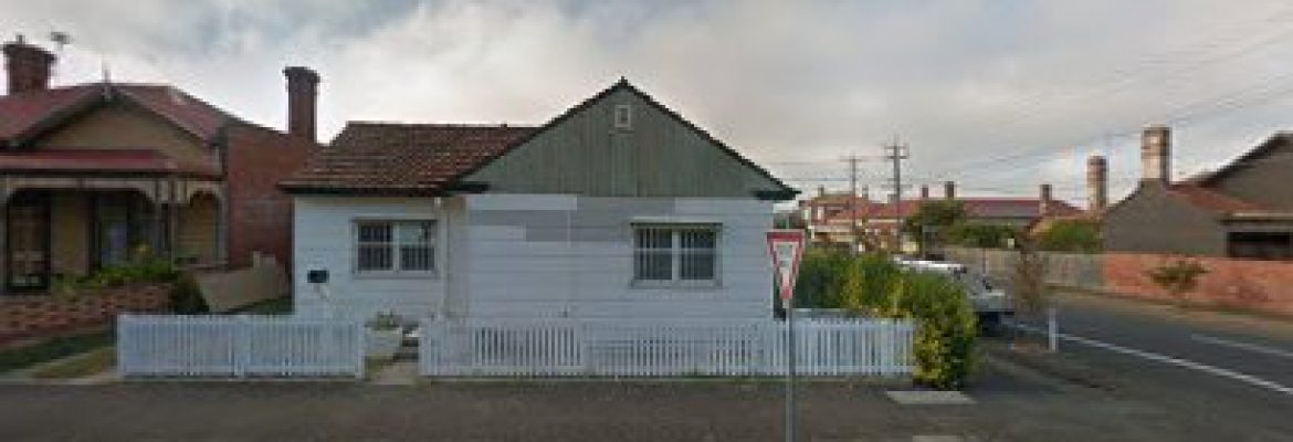 Mary’s Wax Pot – Ballarat